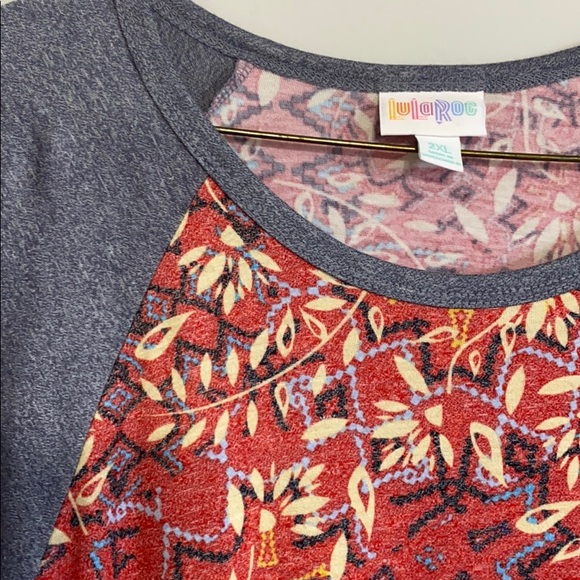 Lularoe baseball t-shirt with floral print - Picture 2 of 3
